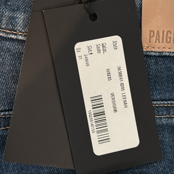 PAIGE Women’s Leenah wide leg full length vintage inspired distressed blue jeans - Picture 10 of 10